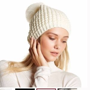 Kyi Kyi pompom hat ivory ❄️
